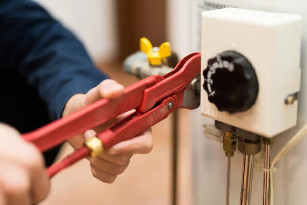 Tankless vs. traditional water heaters Tankless vs. traditional water heaters